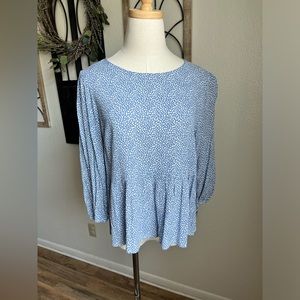 Hem & Thread size medium blouse blue New with tags